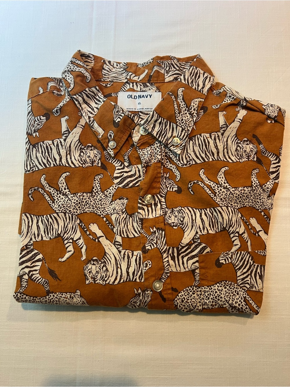 Old Navy Men’s Rust Brown Animal Stripe Button-Down Shirt With Pocket